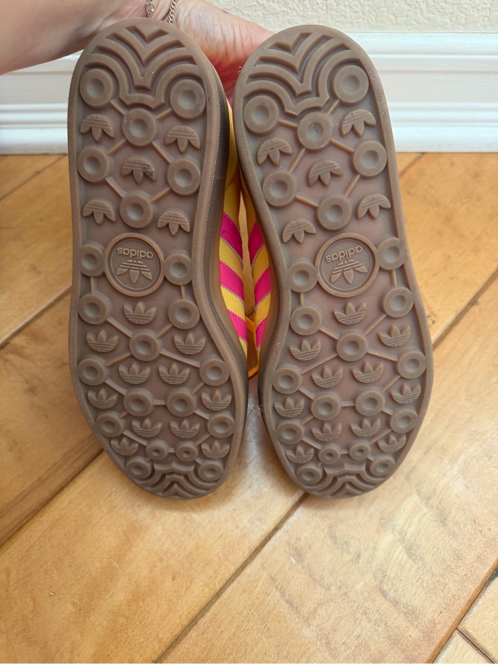 adidas Gazelle Low Sneakers in Yellow & Hot Pink - Picture 8 of 9